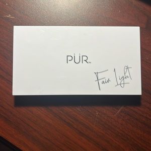 Pür Cosmetics 4-in-1 Skin Palette - Fair Light